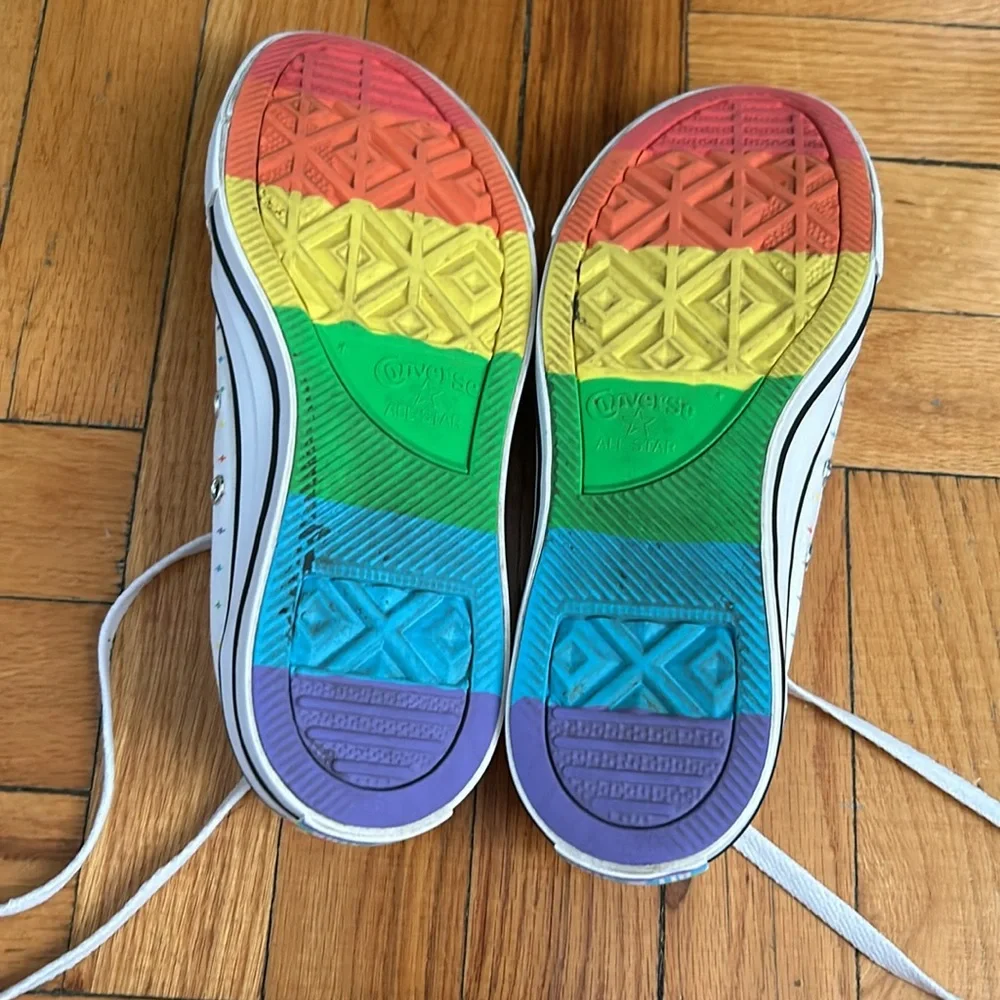Pride Collection Converse - Picture 4 of 4